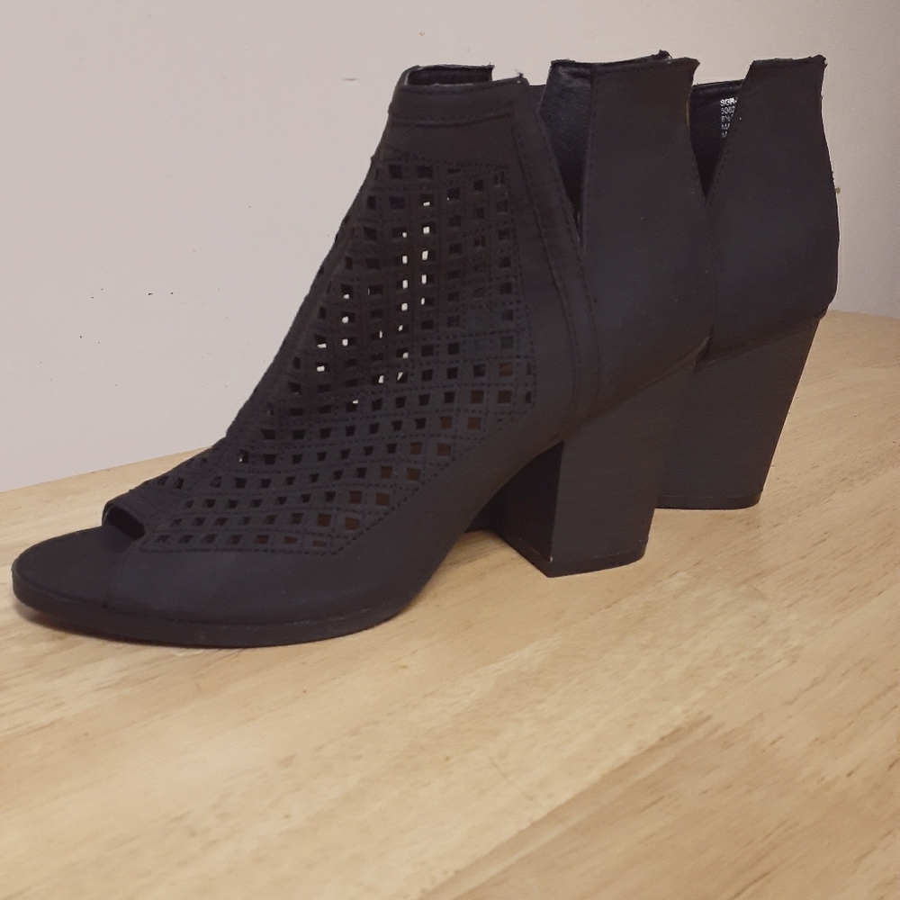Zip up open toe heels